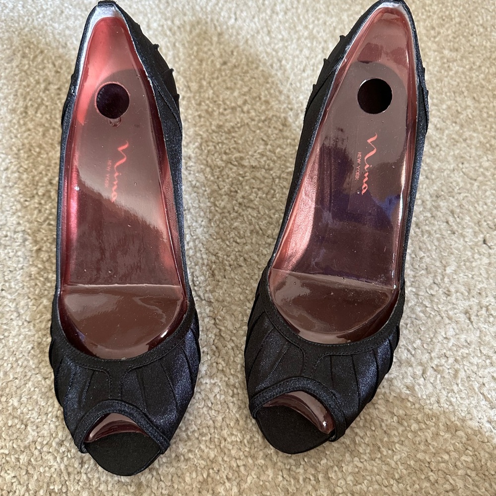 Nina black satin pumps